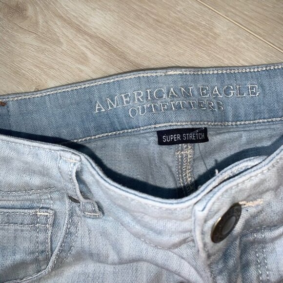 American Eagle‎ Hi-Rise Shortie Size 8 US Light Denim  Lace High Waisted Shorts - Picture 4 of 10
